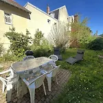 Grande Avec Jardin, Proche Et Centre De - Fr-1-487-310