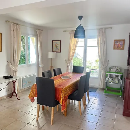 Grande Avec Jardin, Proche Et Centre De - Fr-1-487-310