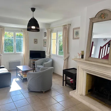 Grande Avec Jardin, Proche Et Centre De - Fr-1-487-310 Ferienhaus
