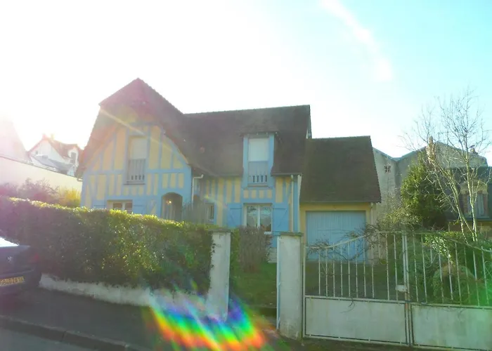 Grande Avec Jardin, Proche Et Centre De - Fr-1-487-310 Casa vacanze *